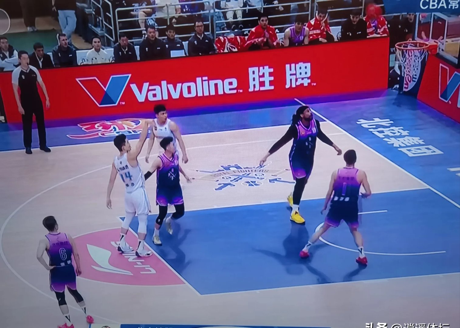 山东男篮主场大胜北京队，全取两分