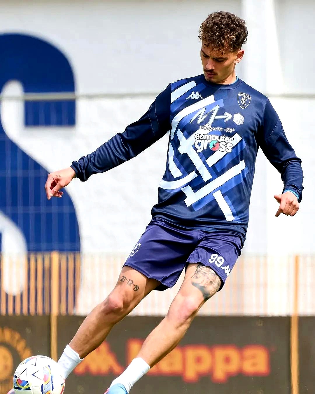 包含那不勒斯射手走帘，进球荒导致连续失利的词条