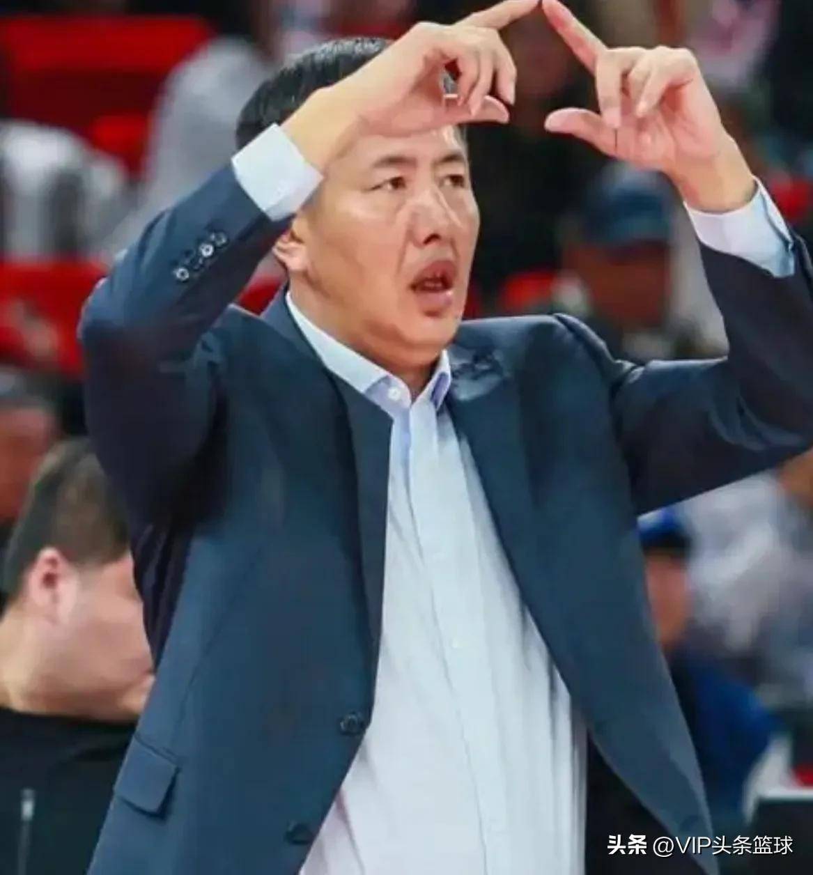 包含浙江男篮主教练感慨球队进步之快的词条