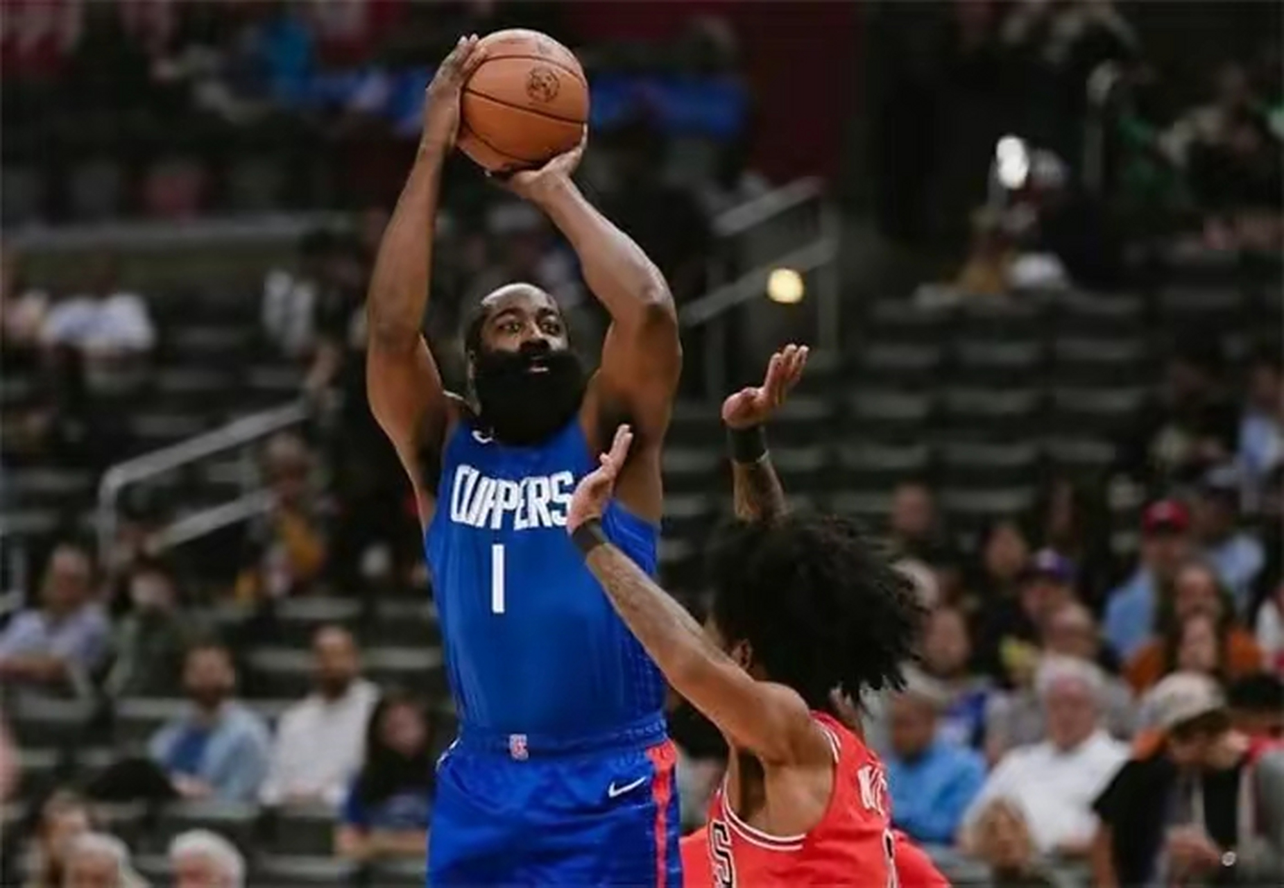 火箭遭遇季后赛遇袭,哈登三双无助球队取胜 火箭遭遇季后赛遇袭,哈登三双无助球队取胜