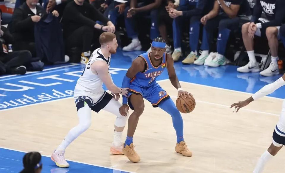 骑士逆转森林狼，终结两连败